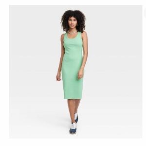 Universal thread size medium tank dress